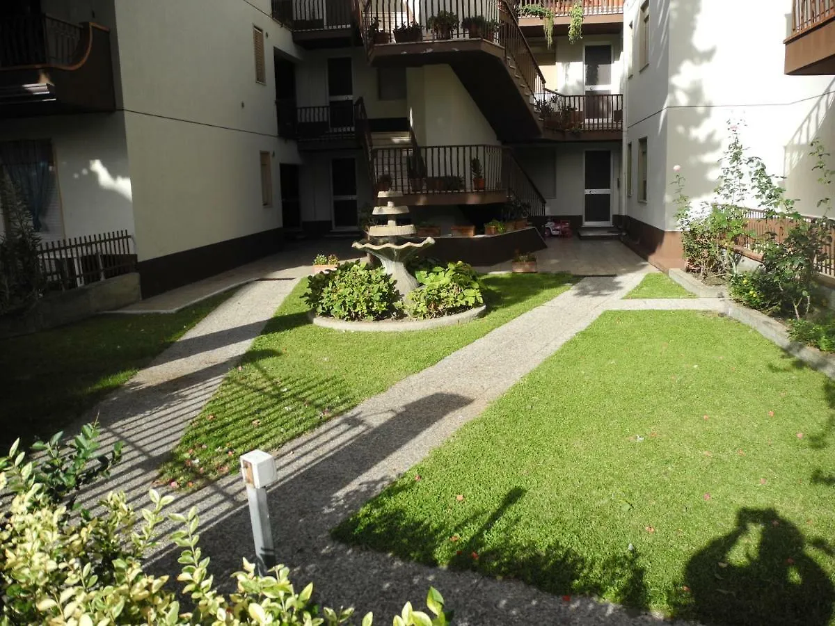 Marina Apartment Gioiosa Marea Vakantiehuis