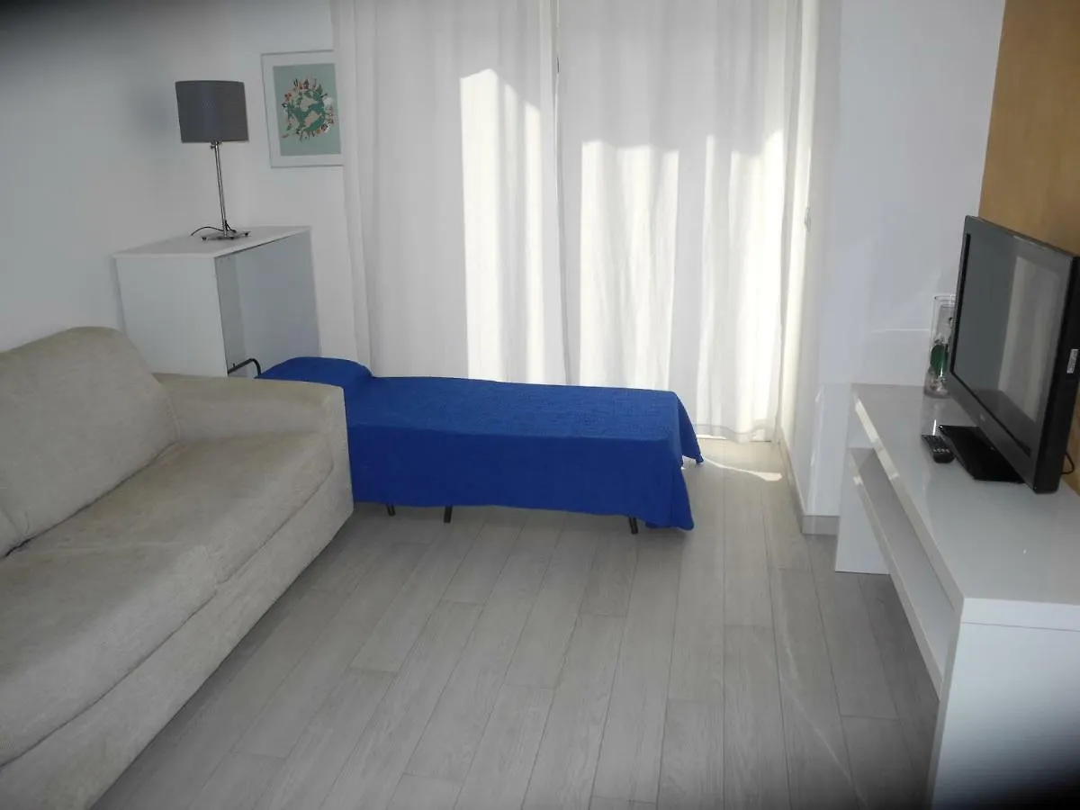 Marina Apartment Gioiosa Marea